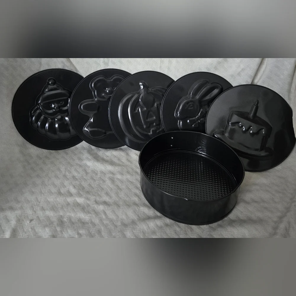 Black Cake Mold Set